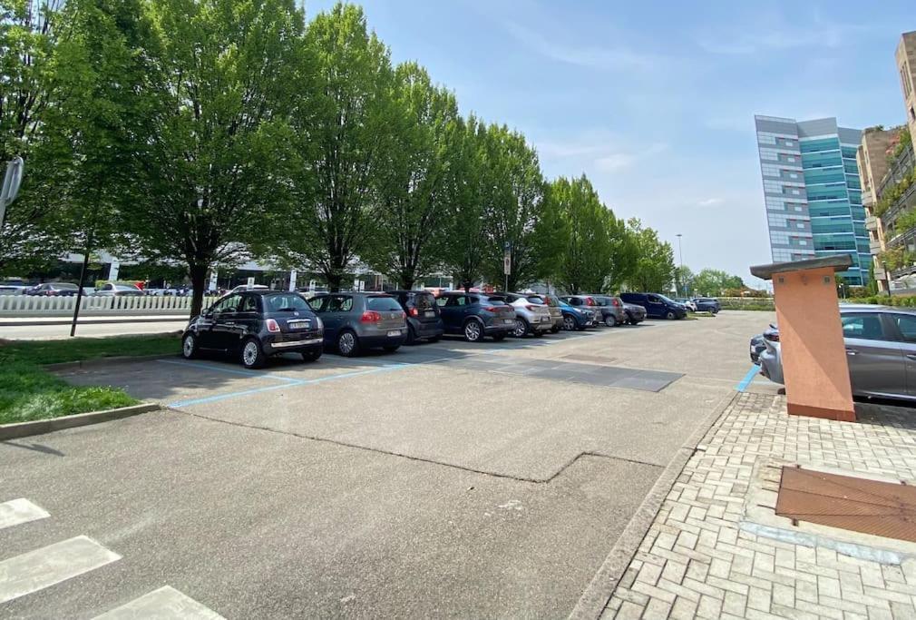 Incantevole - 15 Minuti Da Duomo + Wifi, Parking 산도나토밀라네세 외부 사진