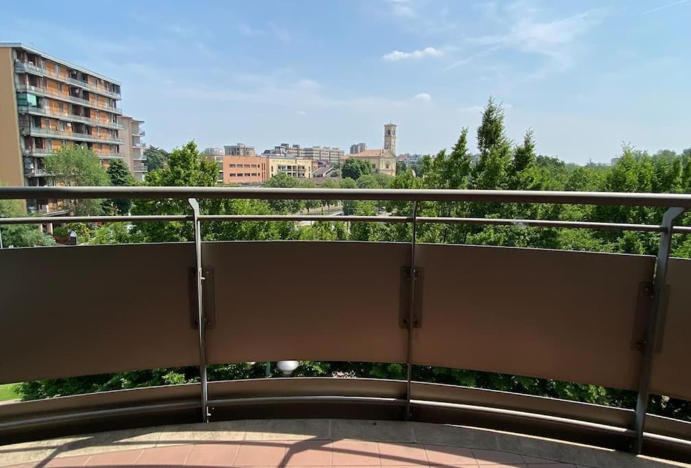 Incantevole - 15 Minuti Da Duomo + Wifi, Parking 산도나토밀라네세 외부 사진